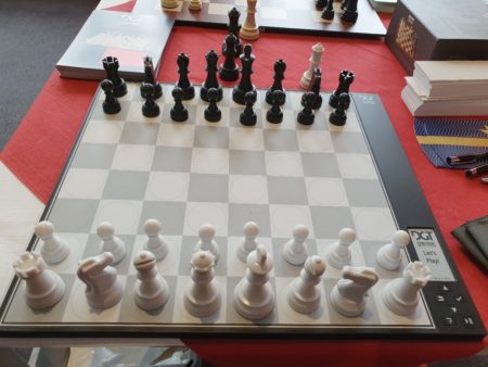 Smeren wandelen leeftijd Review DGT Centaur: Fijne schaakcomputer, prettig in gebruik (*Update 15-3)  - Schaaksite